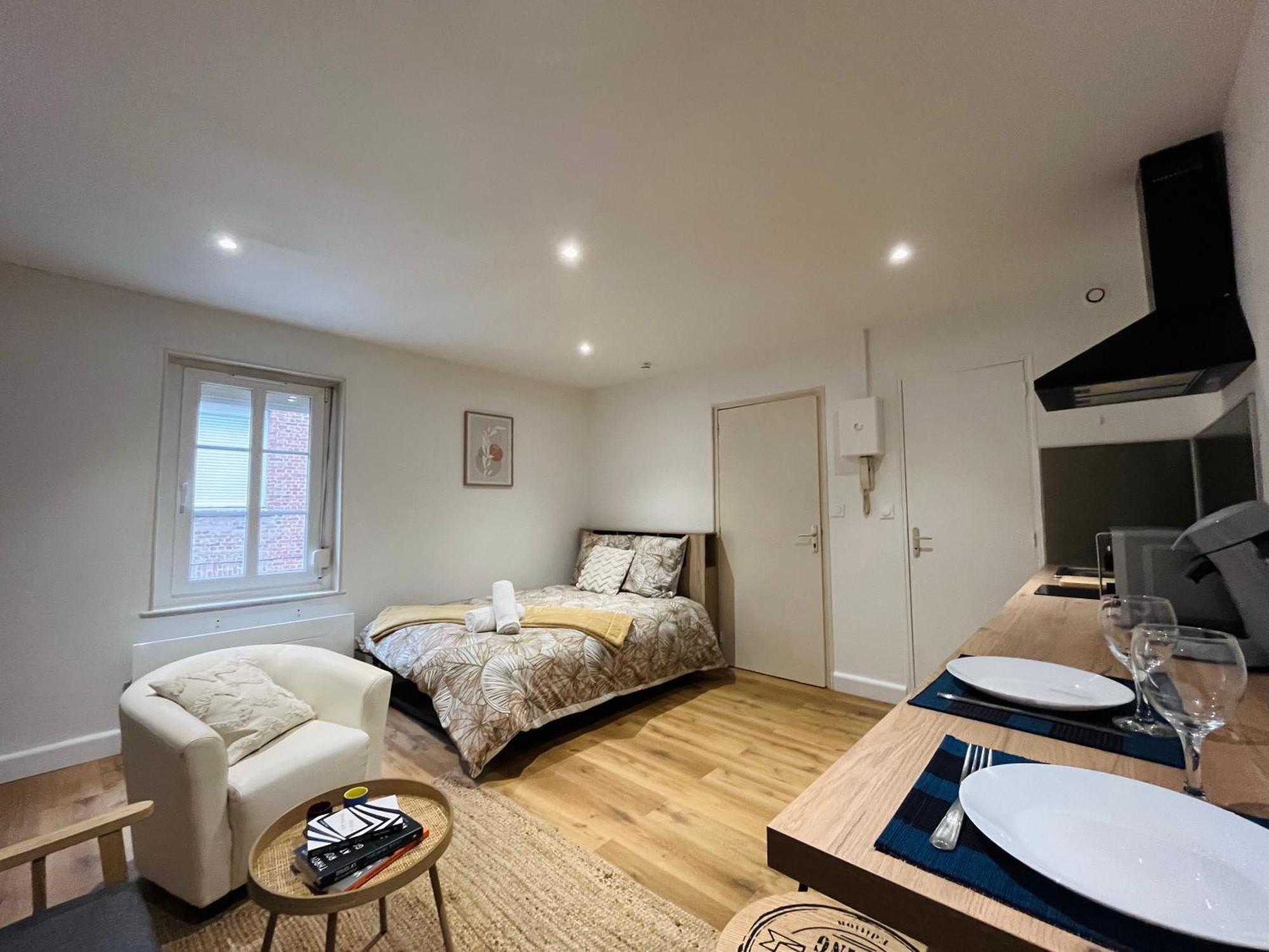 Appartamento La Ruche Arrageoise - Parking Gratuit - Cozy - Grand Lit - Long Sejour Arras Esterno foto