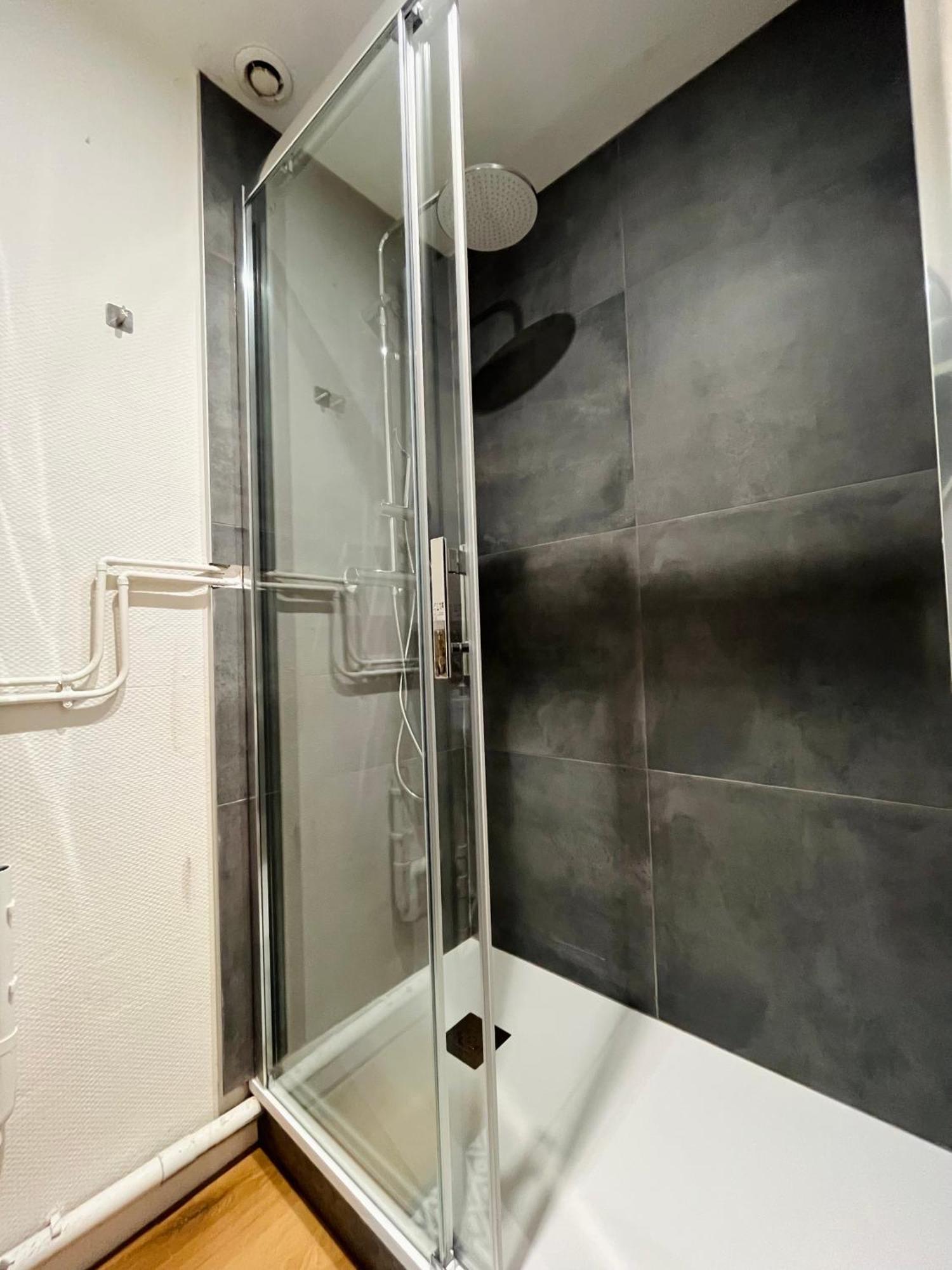 Appartamento La Ruche Arrageoise - Parking Gratuit - Cozy - Grand Lit - Long Sejour Arras Esterno foto